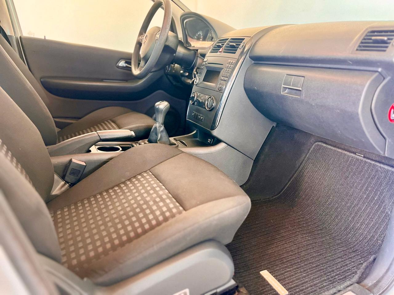 Mercedes-benz A 150 A 150 BlueEFFICIENCY Coupé Avantgarde