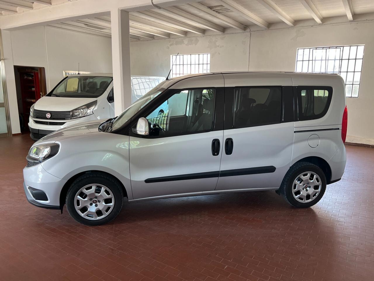 Fiat Doblo 1.6 MJT 120CV PC Combi N1 Autocarro 5 posti