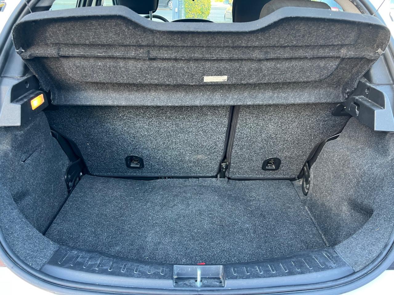 Lancia Ypsilon 1.2 69 CV 5 porte Gold