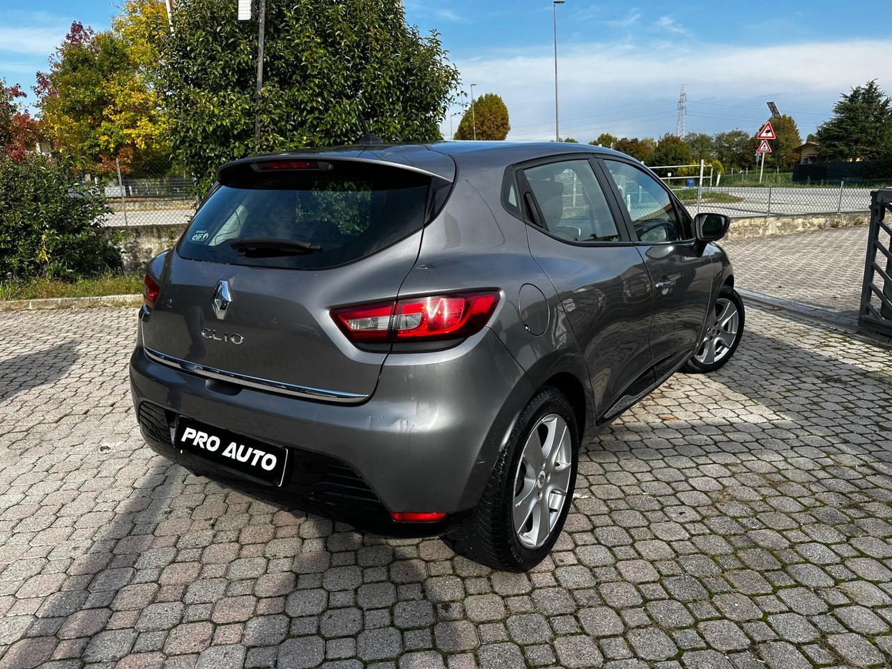 Renault Clio 1.2 75CV 5 porte Live