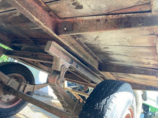 Rimorchio agricolo SCALVENZI 400 cm x 200 cm con docuementi