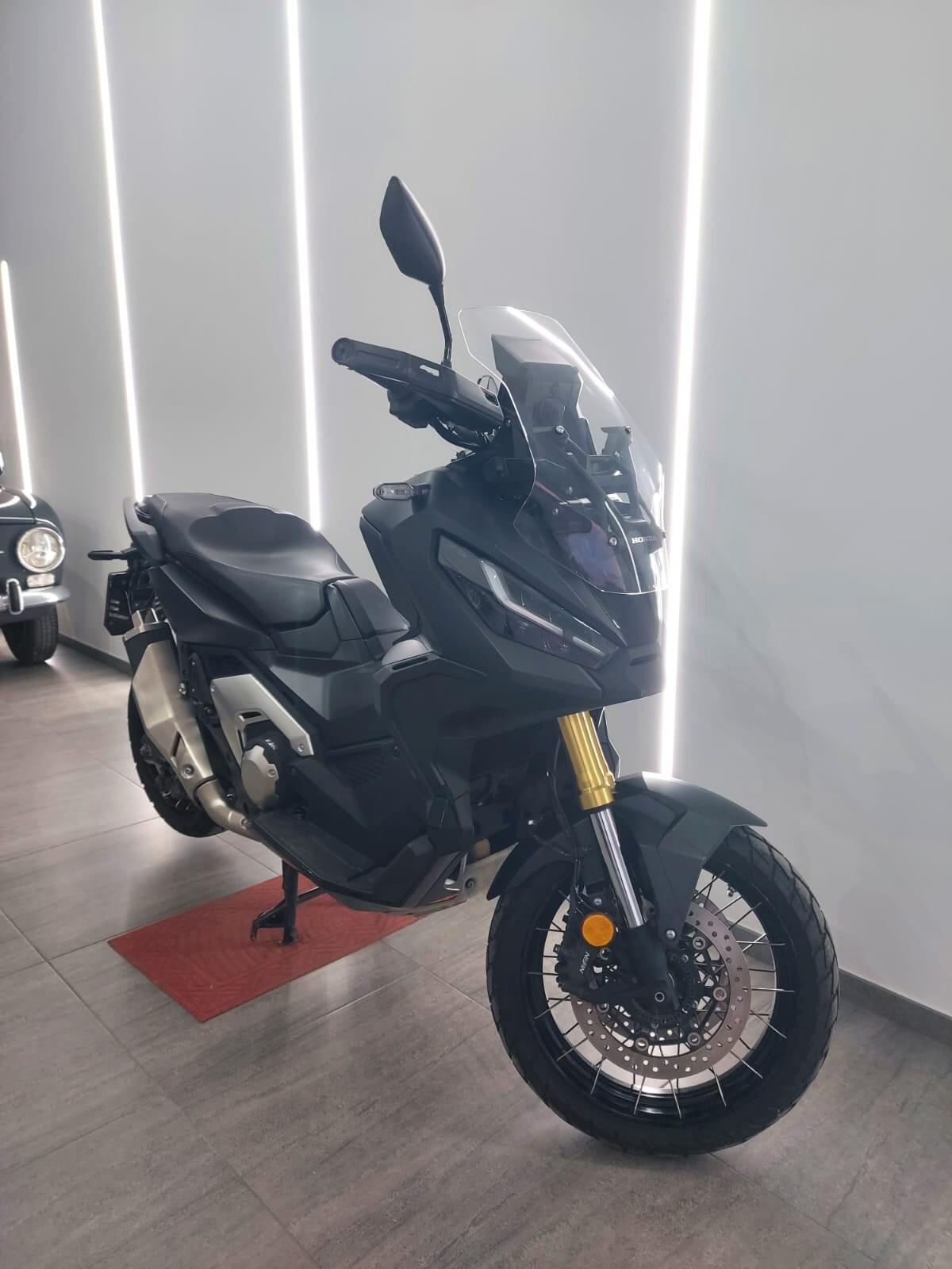 Honda X-ADV 750 DTC