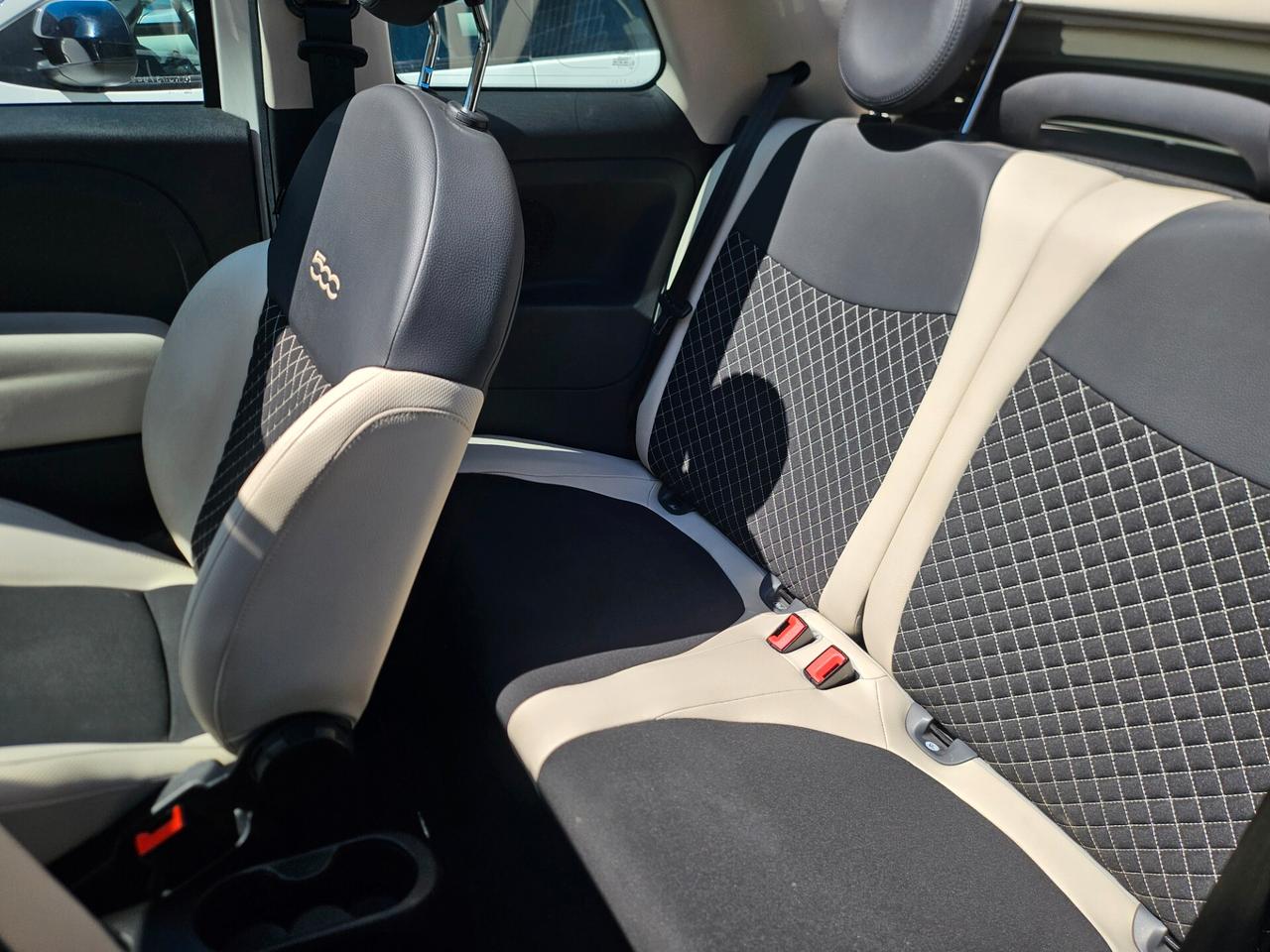 Fiat 500 C 1.0 Hybrid Dolcevita 06/2022