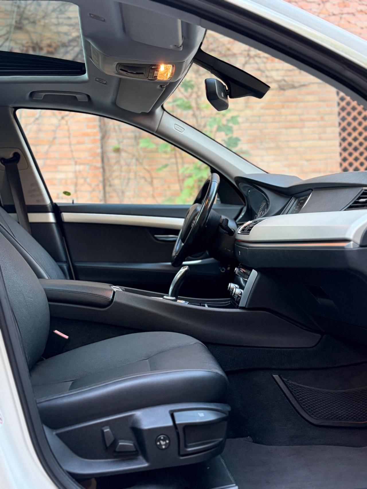 BMW 530GT 3.0d 2011 euro5 138000km pelle tetto ecc FULL