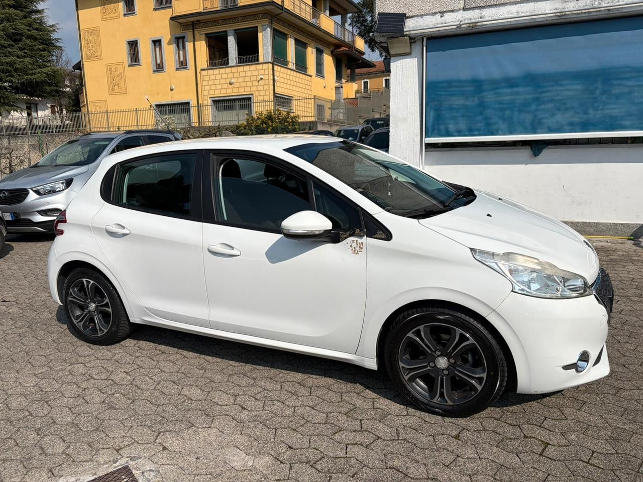 Peugeot 208 1.2 VTi 82 CV 5 porte Allure*EURO5*NEOPATENTATI