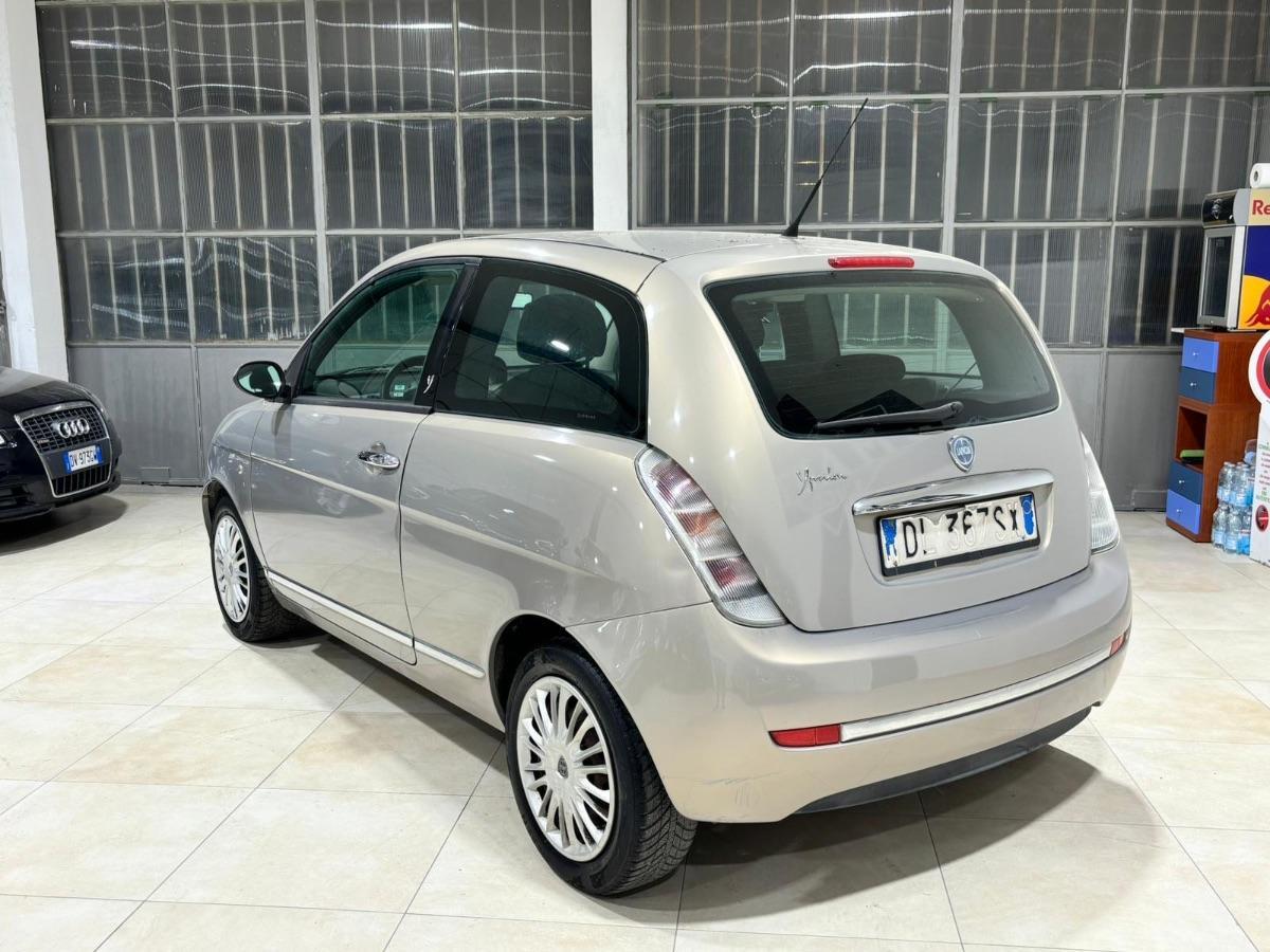 LANCIA - Ypsilon - 1.2 Oro GPL