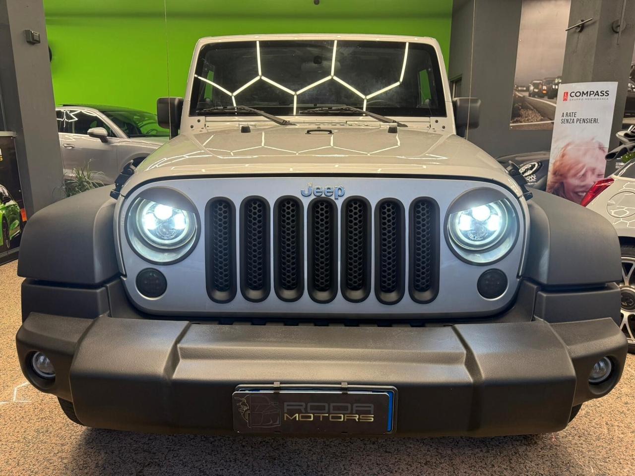Jeep Wrangler 2.8 CRD DPF HARD TOP CORTA