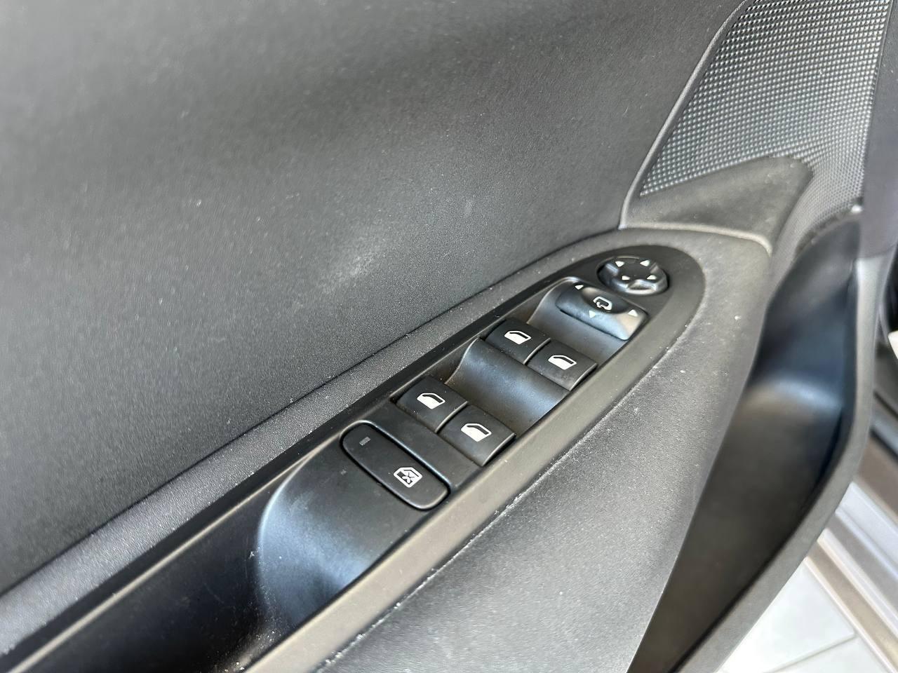 Citroen C4 - 1.6 | 100 CV