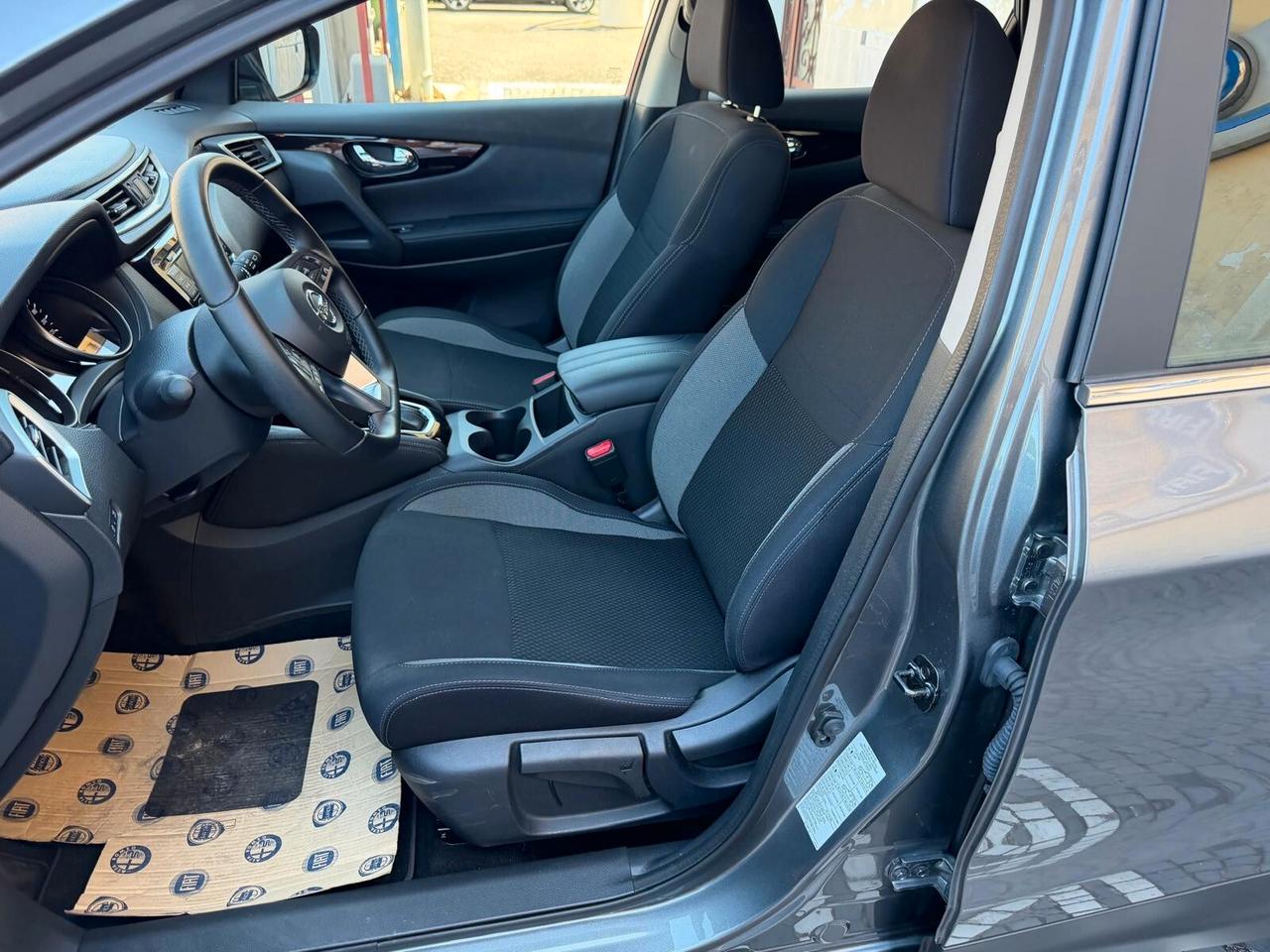 Nissan Qashqai 1.5 dCi 115 CV CAMBIO AUTOMATICO