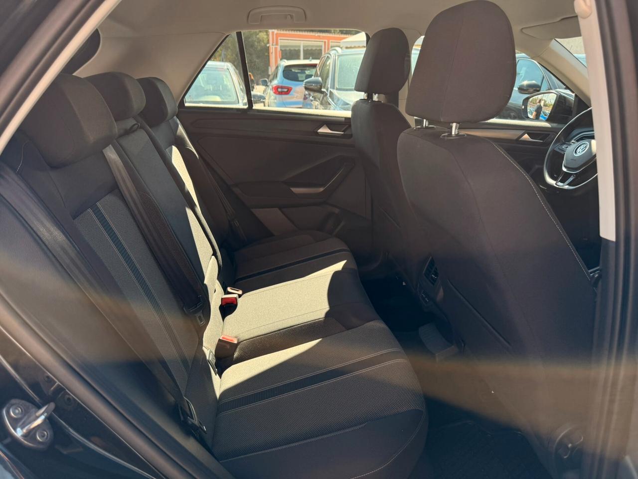 Volkswagen T-Roc 1.6 TDi 116CV - 2021