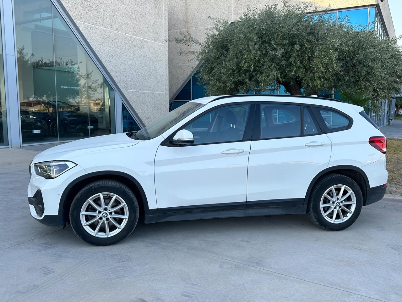 BMW X1 sdrive18i Advantage 136cv auto