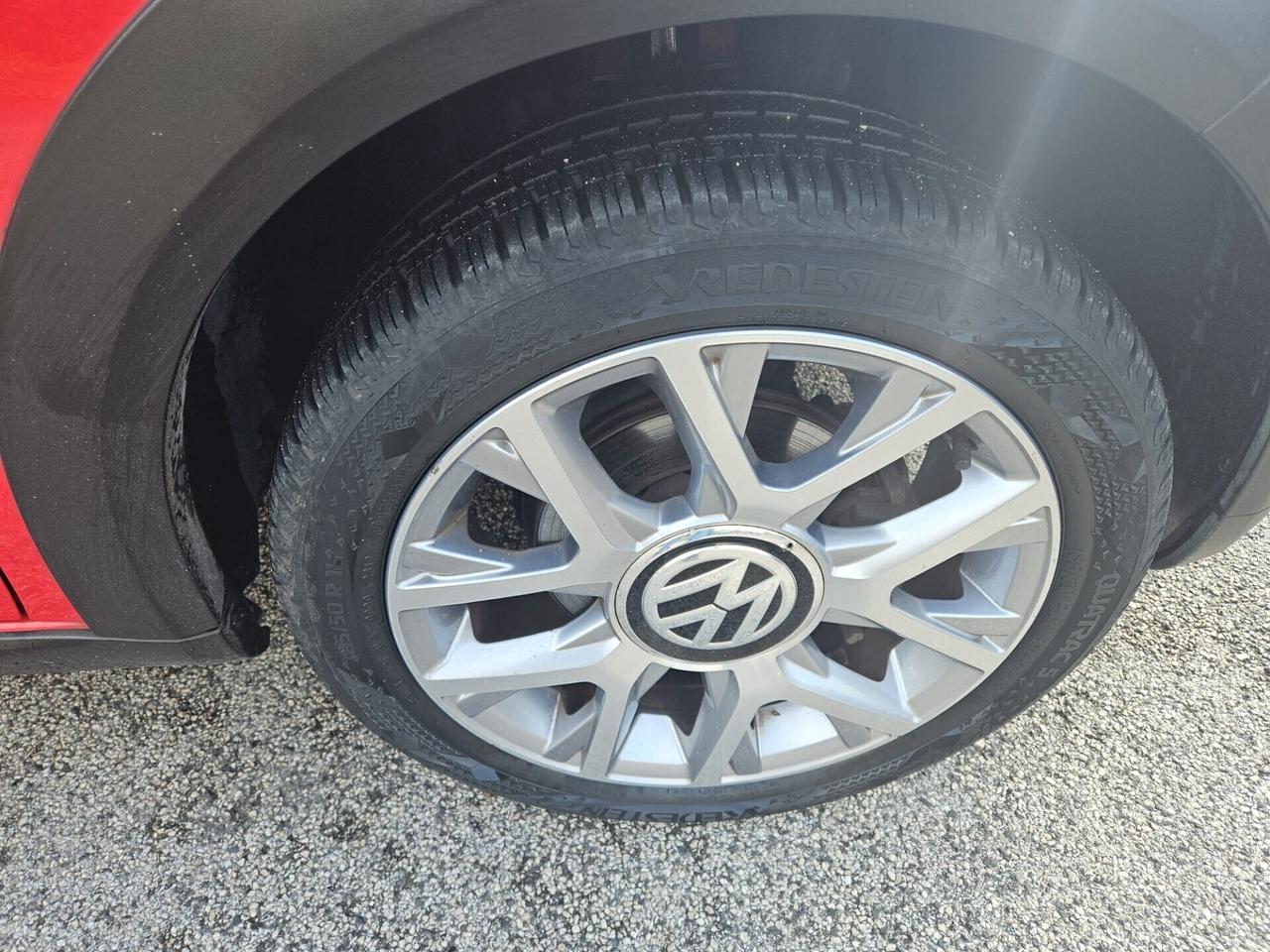 Volkswagen up! 1.0 75 CV 5p. cross up!