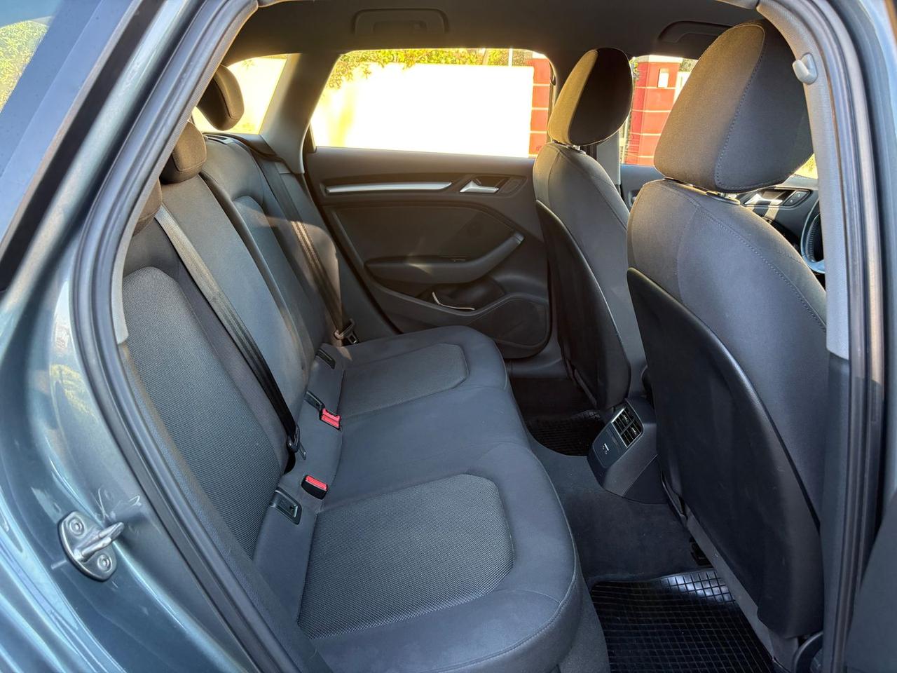 Audi A3 1.6 30 TDI Admired #8285