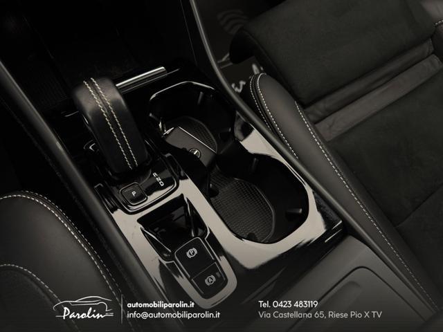 VOLVO XC40 D3 AWD Geartronic R-design Tetto-Telecamera-Park