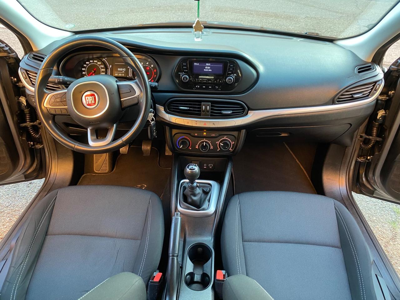 Fiat Tipo 1.4 5 porte Easy NEOPATENTATI!!!