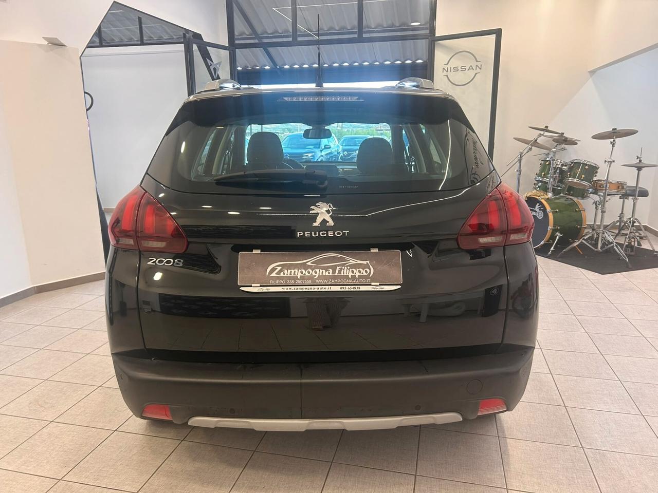 Peugeot 2008 BlueHDi 100 S&S Allure