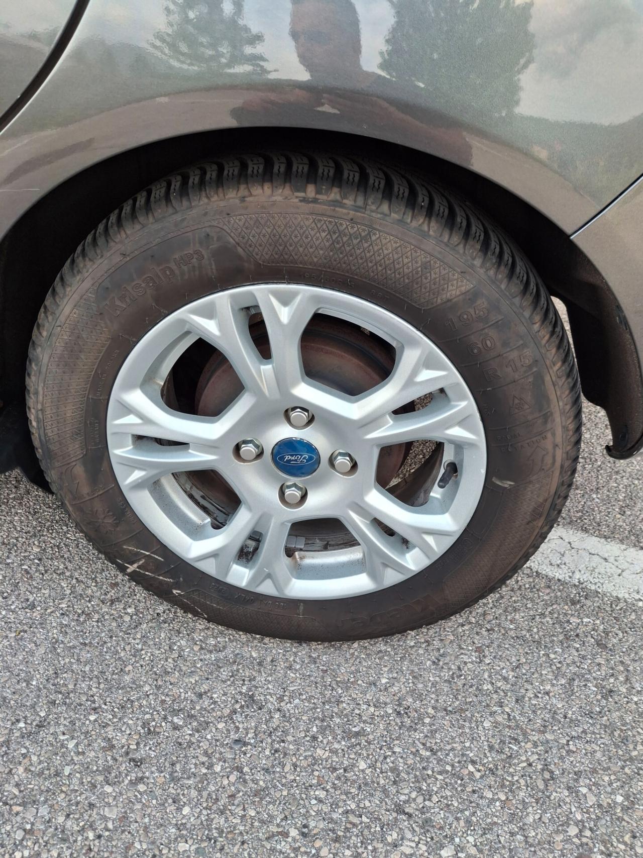 Ford bmax anno 2016 titanium neo patentati