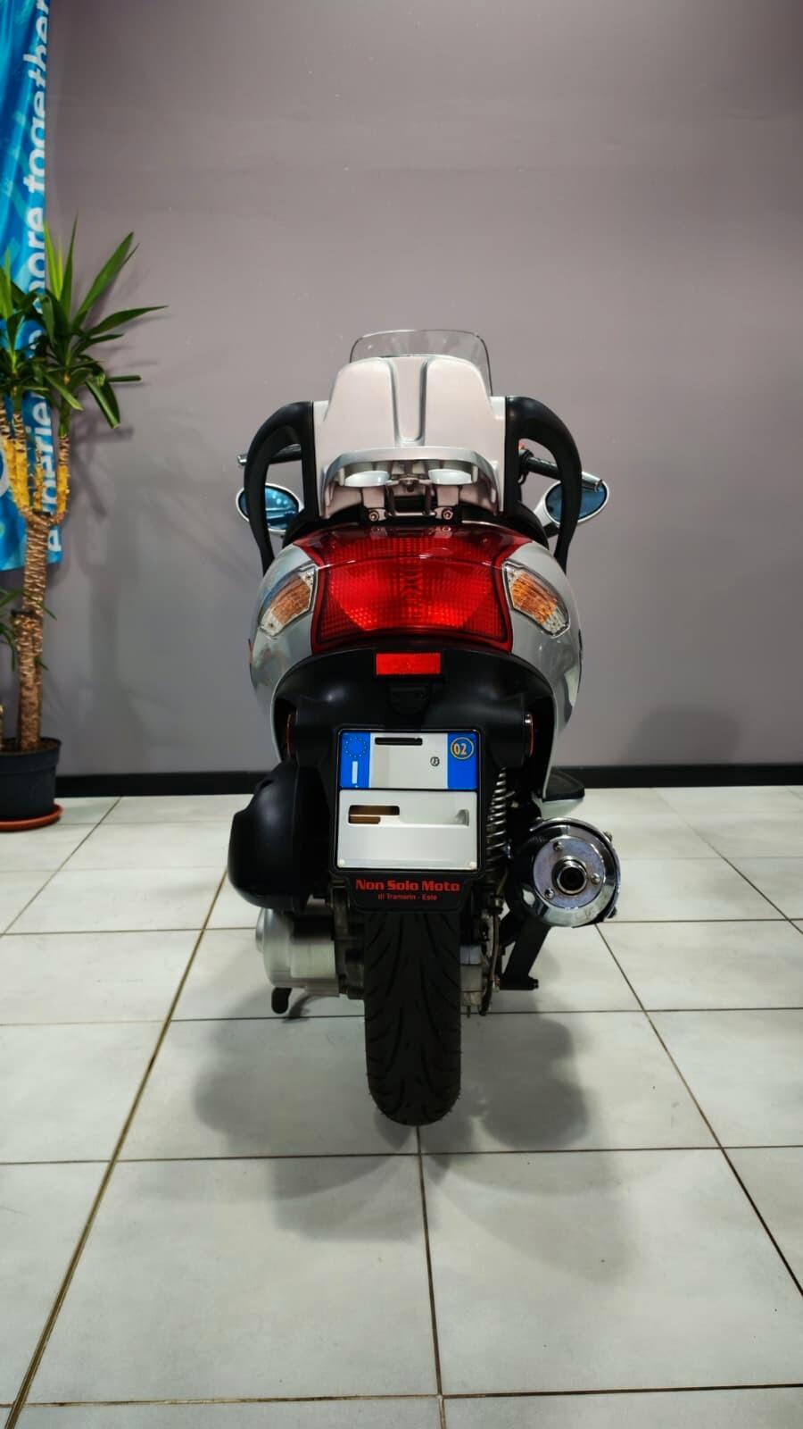 Kymco Grand Dink 250
