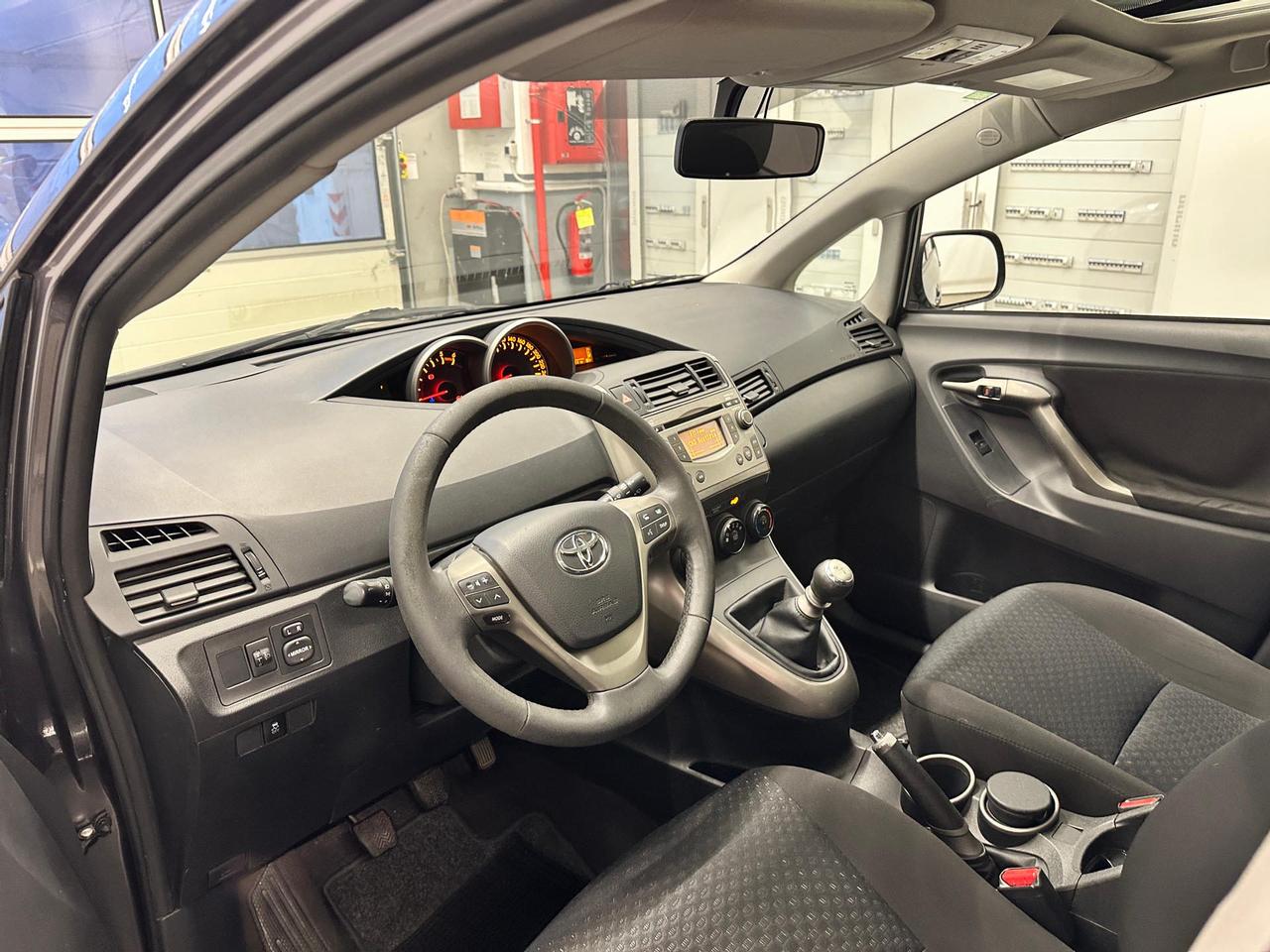 Toyota Verso 2.0 d-4d mt