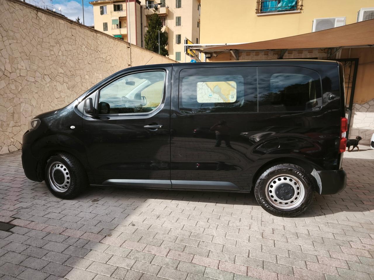 Peugeot Expert BlueHDi 100 S&S PC-TN Combi Compact