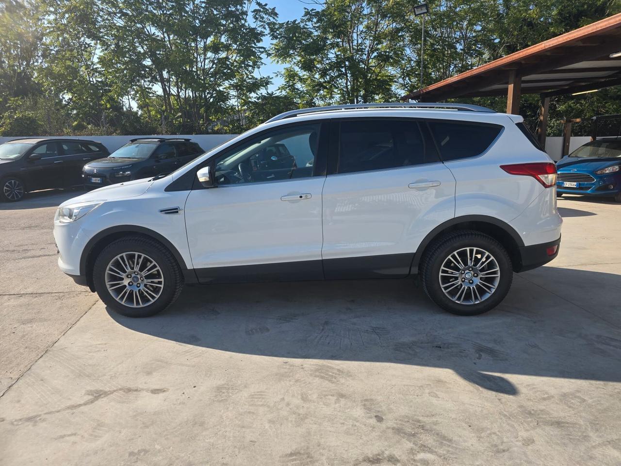 Ford Kuga 2.0 TDCI 140 CV 4WD Titanium