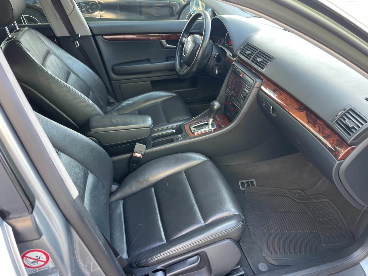 Audi A4 3.0 V6 TDI Avant quattro Sport S TRONIC