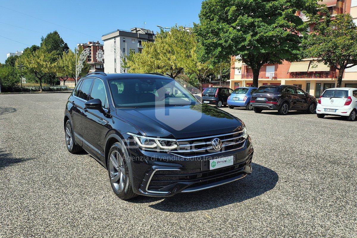 VOLKSWAGEN Tiguan 2.0 TDI 150 CV SCR DSG R-Line