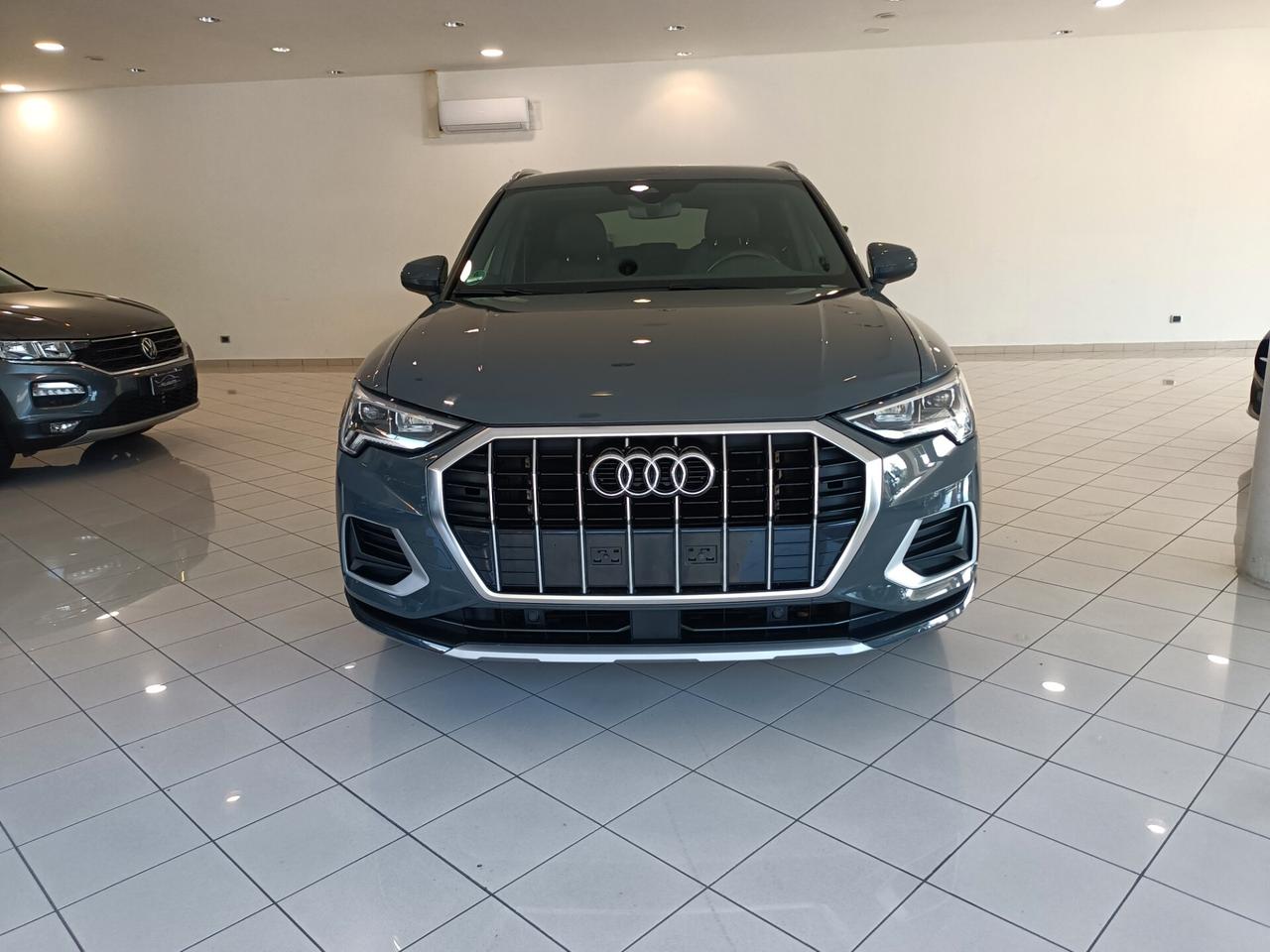 Audi Q3 35 TDI S tronic Business Advanced