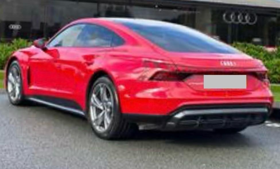 Audi E-tron GT quattro -476 CV-da 500 euro al mese