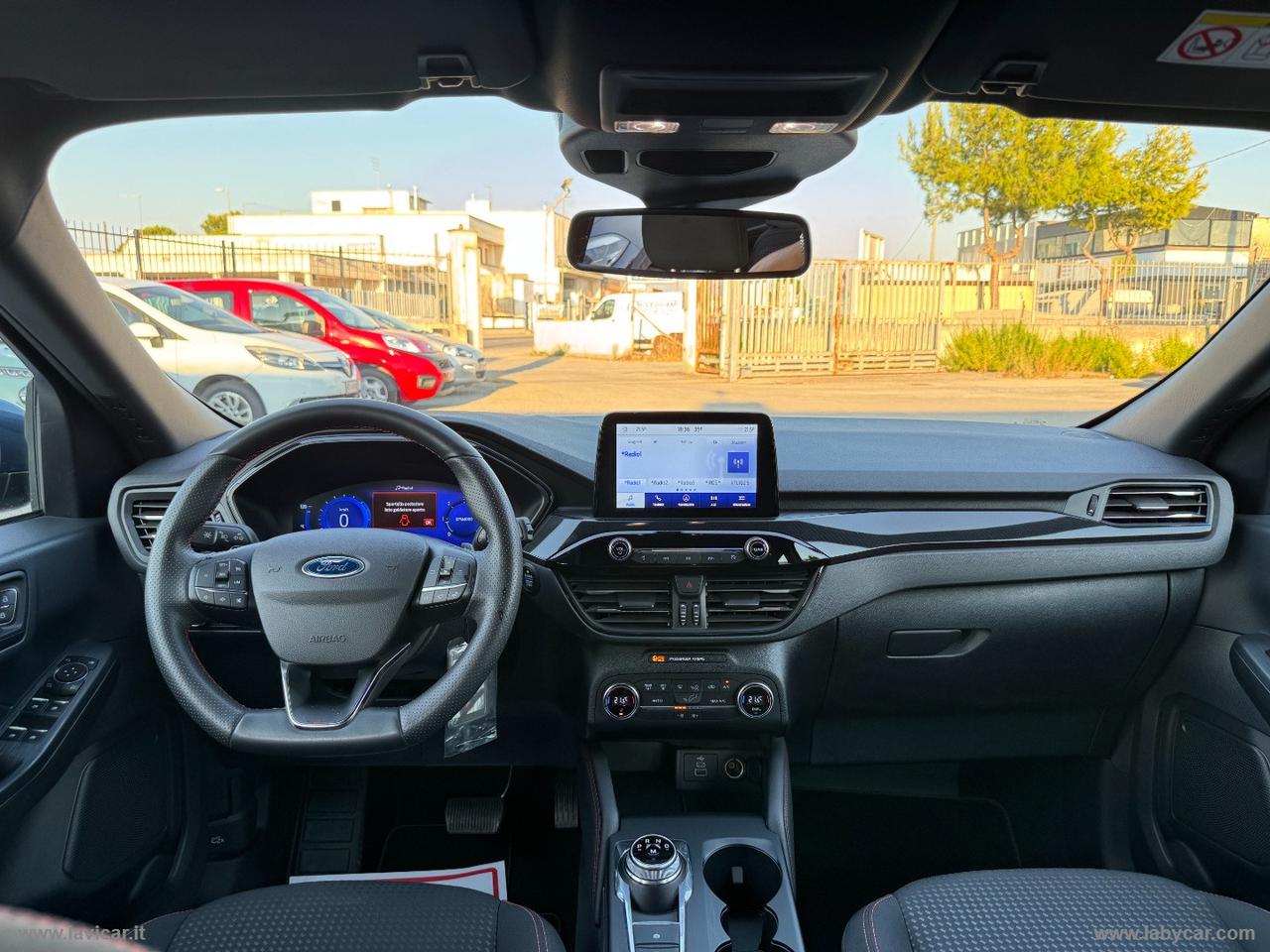 FORD Kuga 1.5 EcoBl. 120 CV aut.2WD ST-L.Des.