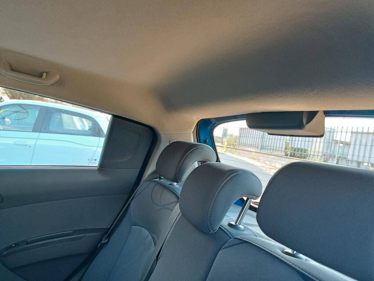 Chevrolet Spark 1.2 LT