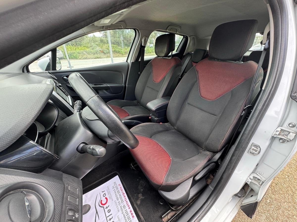 RENAULT - Clio - 1.2 75 CV GPL 5p. Costume National
