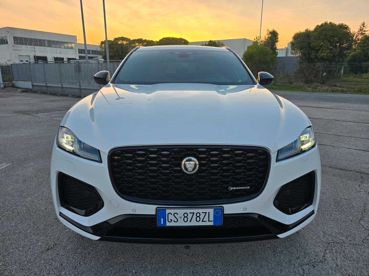 Jaguar F-Pace 2.0 D 204 CV AWD aut. R-Dynamic SE
