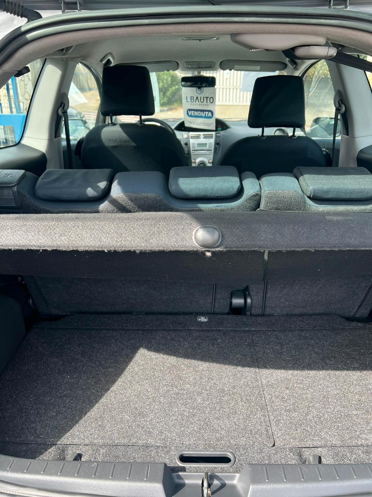 Toyota Yaris 1.3 M-MT 3porte Sol