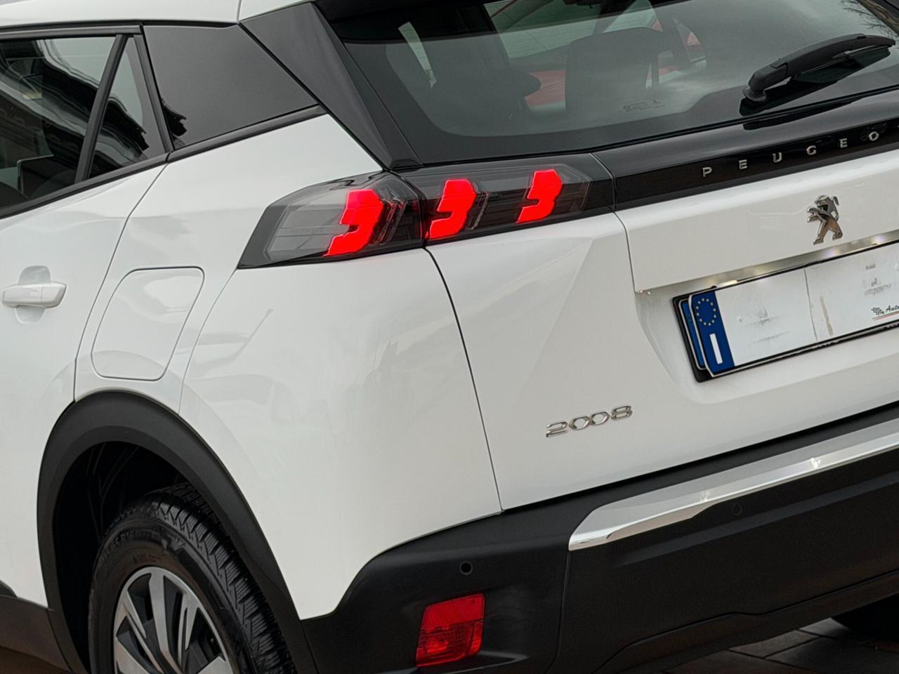 Peugeot 2008 1.5 BLUEHDI 110 cv. ACTIVE