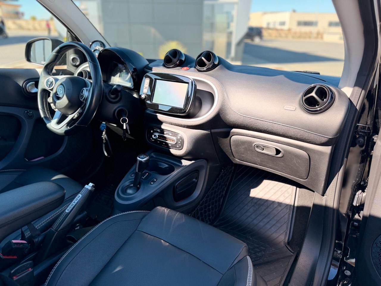 Smart ForTwo BRABUS 0.9 Turbo twinamic cabrio Xclusive
