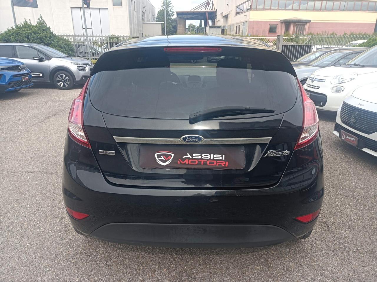 Ford Fiesta 1.5 TDCi 75CV 5 porte Titanium