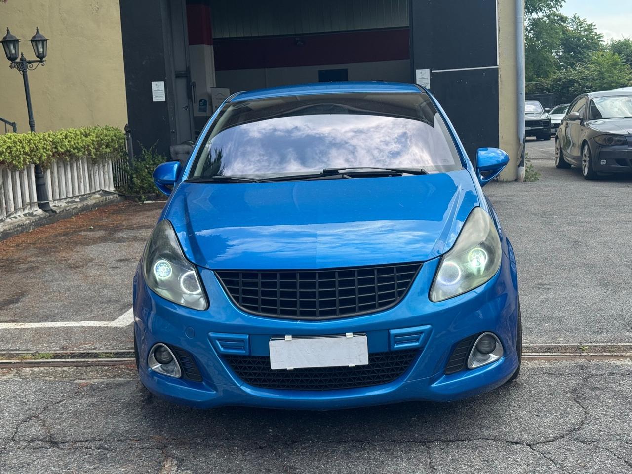 Opel Corsa 1.6 T 192CV 3 porte OPC