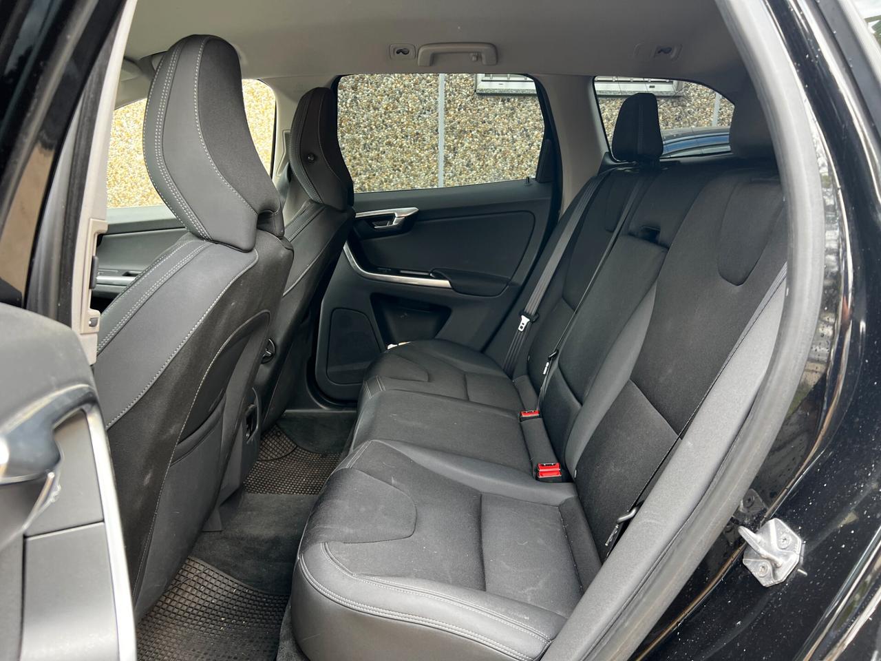Volvo XC 60 XC60 D3 Geartronic Momentum LEGGERE BENE