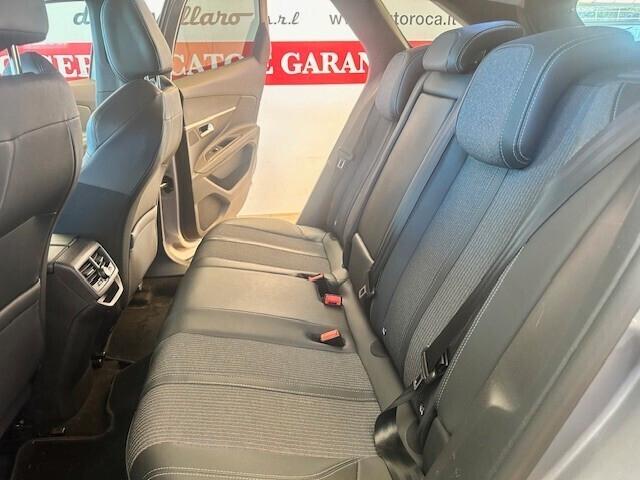 Peugeot 3008 BlueHDi 130 S&S EAT8 Allure