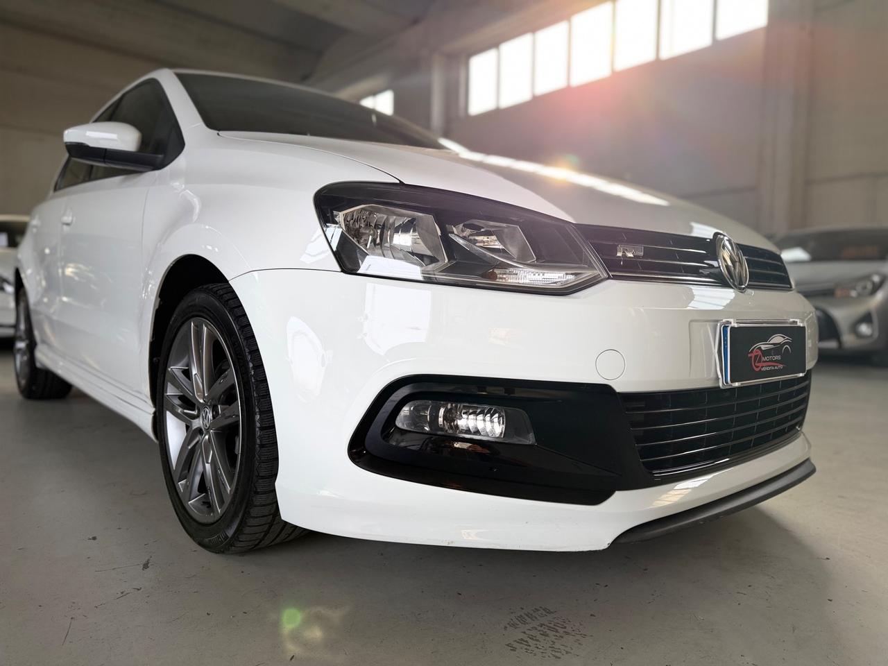 Volkswagen Polo 1.4 TDI 5p. R-LINE NEOPATENTATI