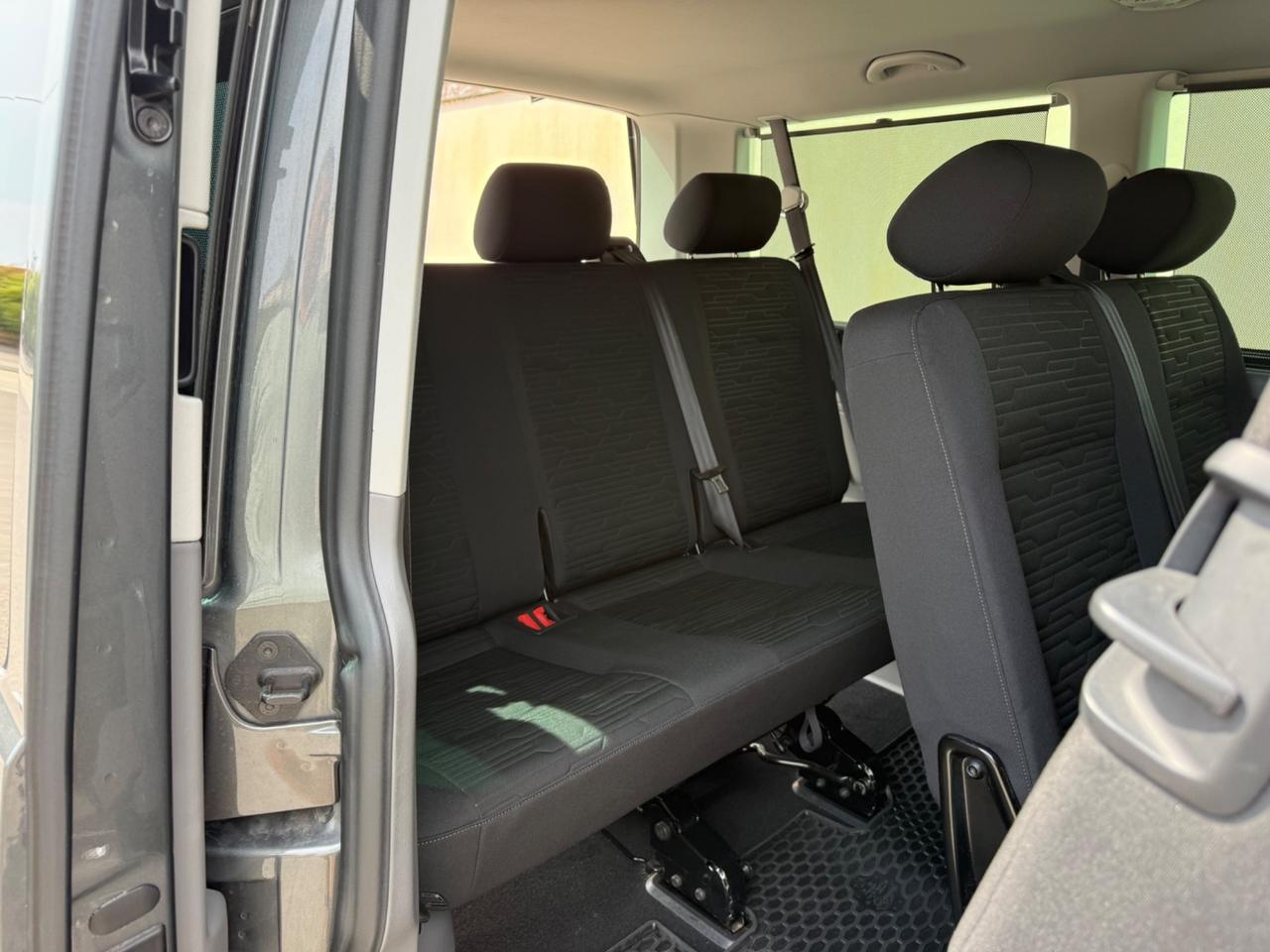 Volkswagen Caravelle 2.0 TDI 150CV DSG Cruise 9Posti