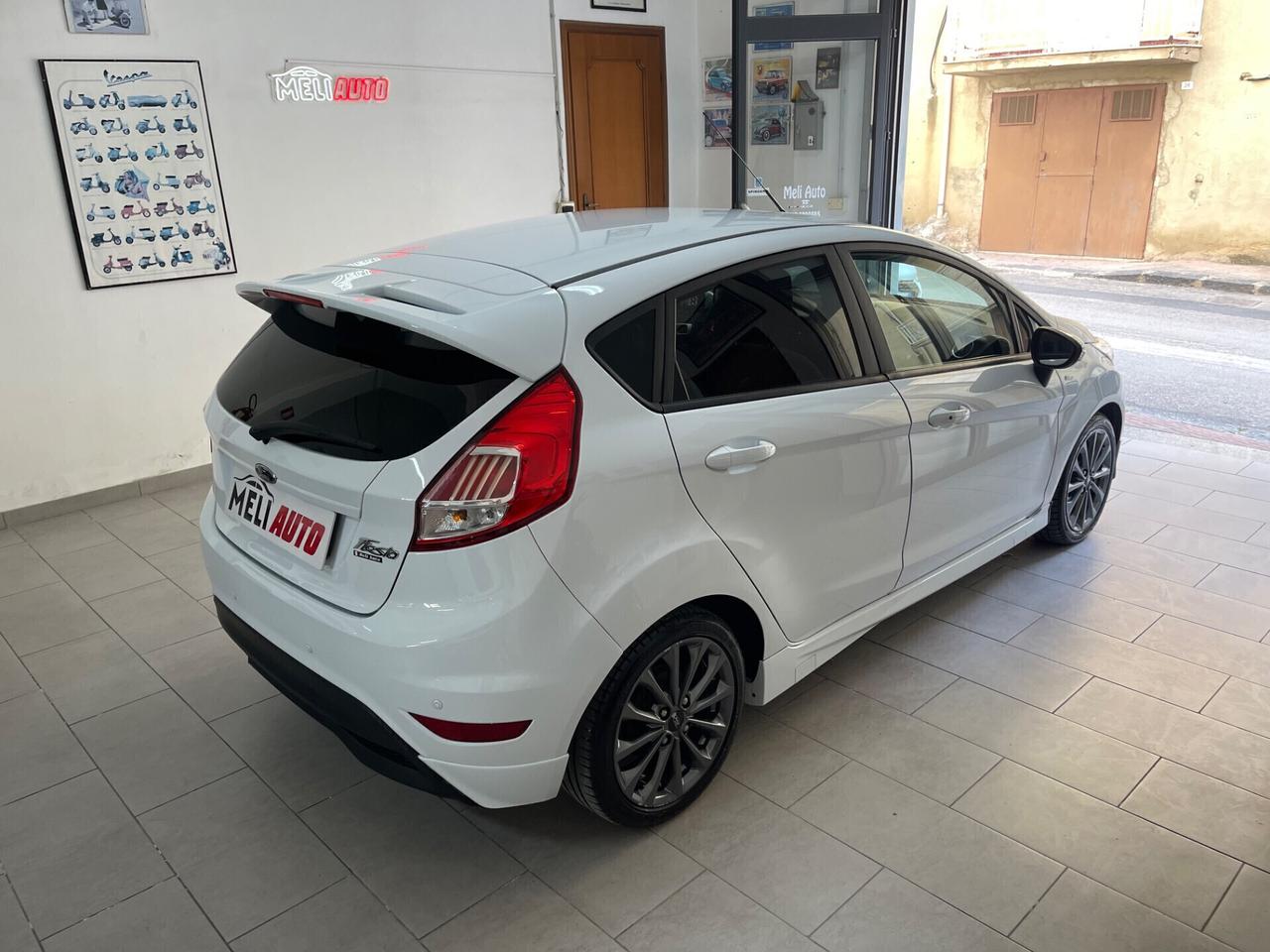 Ford Fiesta 1.5 TDCI 75CV 5 ST-Line