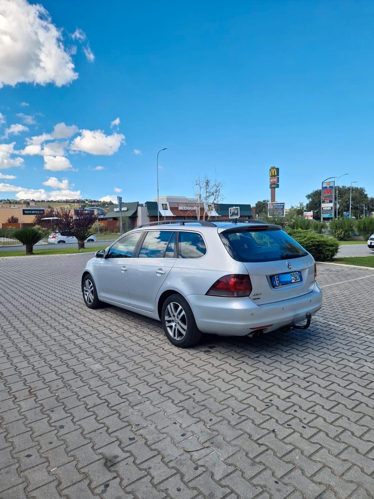 Volkswagen Golf Business 2.0 TDI DSG 3p. Highline BlueMotion Tech.