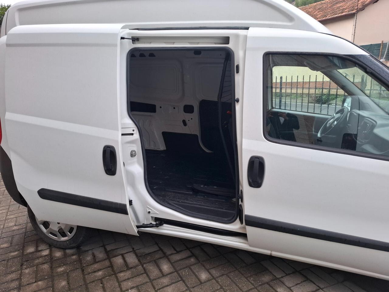 Fiat DOBLO PL-TA MAXI XL 1.6 3 POSTI