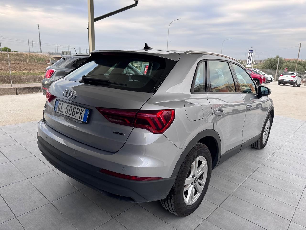 Audi Q3 35 TDI quattro S tronic Business Advanced