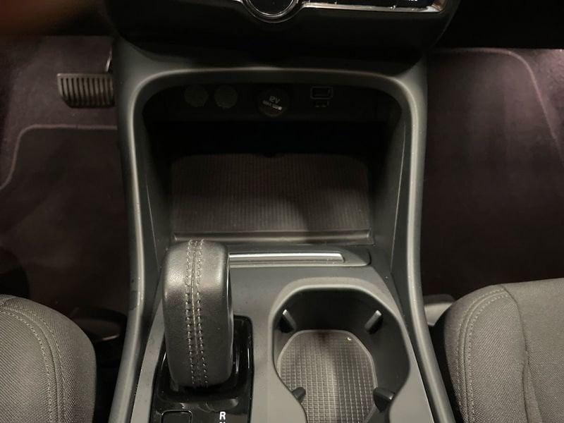 Volvo XC40 1.5 t3 Momentum Pro 163cv auto my21