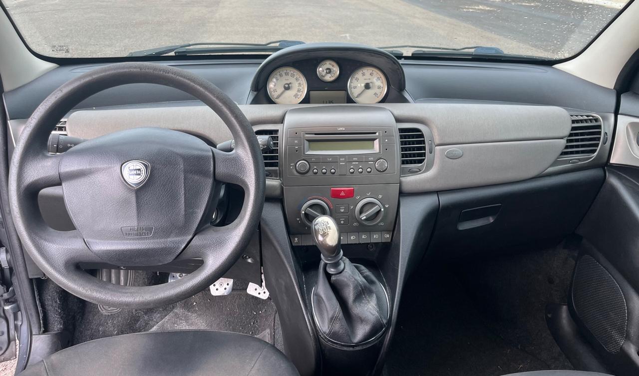 Lancia Ypsilon 1.2 Oro