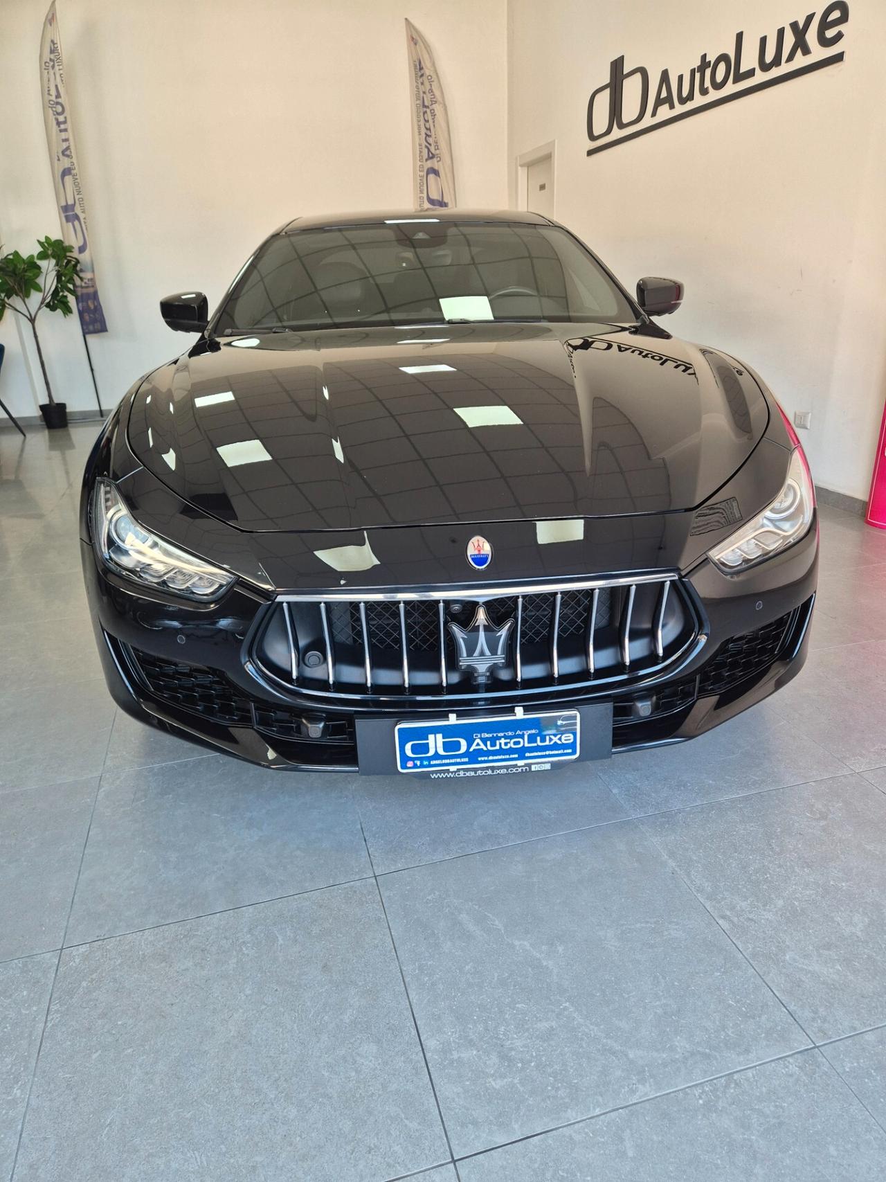 Maserati Ghibli 330 CV MHEV GT
