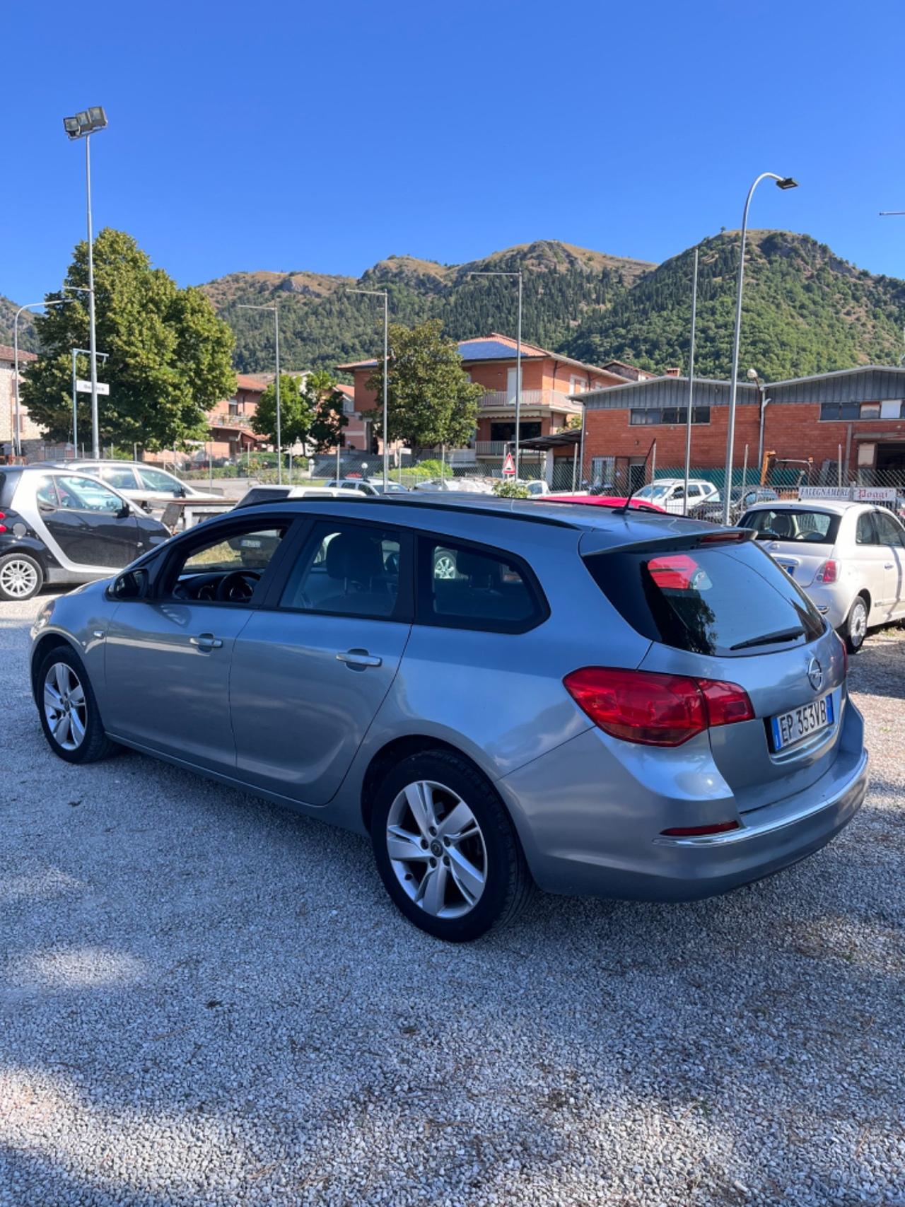 Opel Astra 1.7 CDTI 110 CV 2014 Sports Tourer Cosmo
